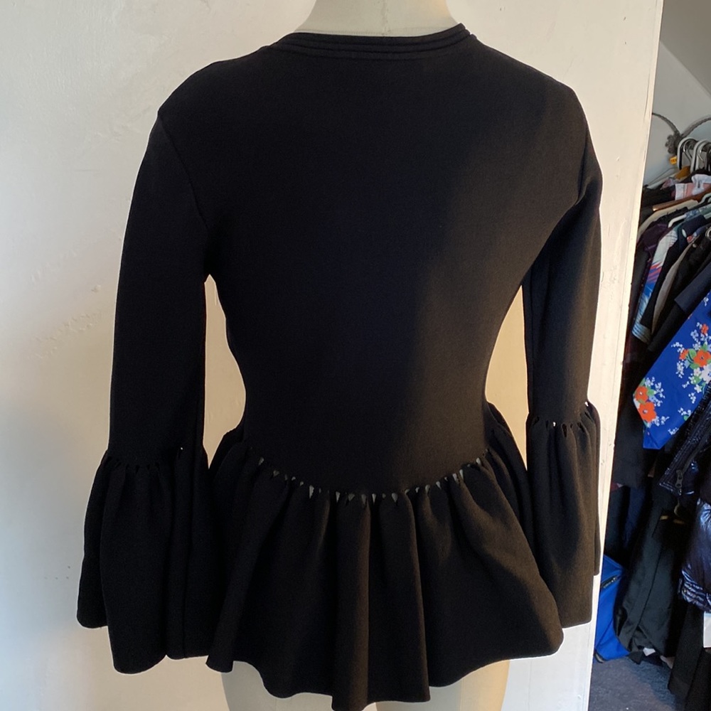 Ruffle cutout knit sweater - Picture 6 of 7